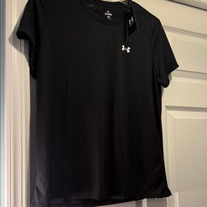 Under Armour Jet Black Tee with White Logo Womens Size XL. NWT